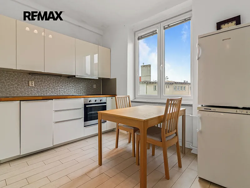 Prodej bytu 1+1 v osobním vlastnictví 45 m², Praha 10 - Strašnice